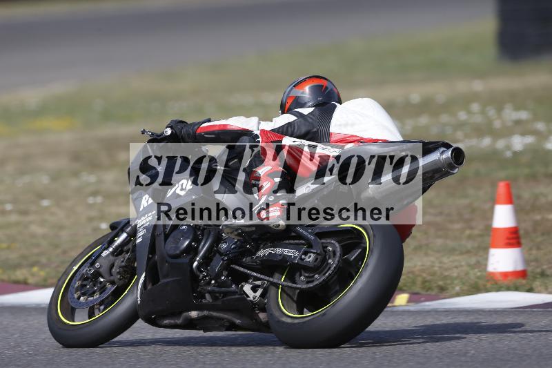 /37 09.08.2026  Pluess Motosport ADR/Freies Fahren/453